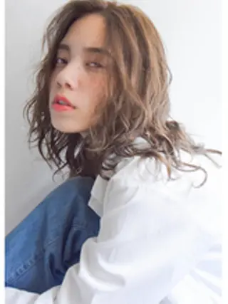 ミディアム カラー ヘアデザイン ヴェルダのヘアスタイル