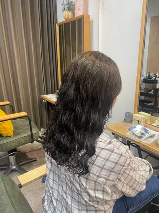ロング 🖤🌀くるくる パーマ🌀🖤ayaのヘアスタイル