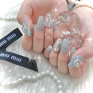 ネイル élu by Noriko 前原のネイルデザイン