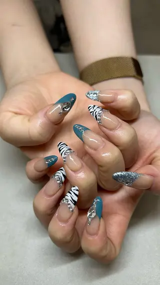 ネイル 池袋✨ネイル やり放題orフレンチのネイルデザイン