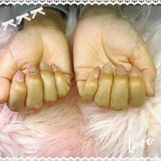 ネイル ネイルサロンキュアイスト所属・キュアイスト アコパラジェル調布のネイルデザイン