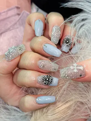 ネイル グロー ネイルのネイルデザイン