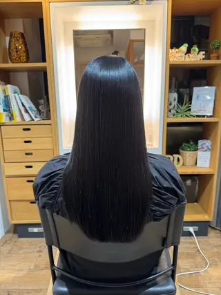 セミロング afloatkobe所属・美髪/髪質改善 川口凌弥のヘアスタイル