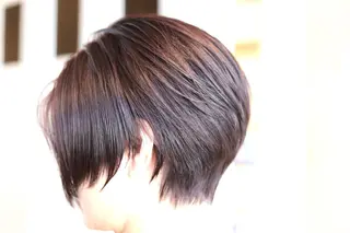 ショート カラー アドミラルYoshi oのヘアスタイル