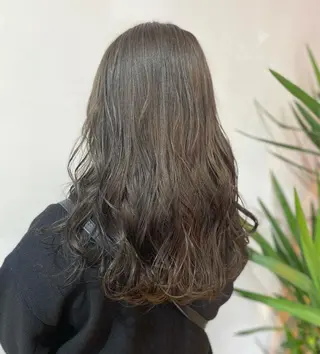 ミディアム カラー 髪質改善🌟透明感 🌟三塚有紀子のヘアスタイル