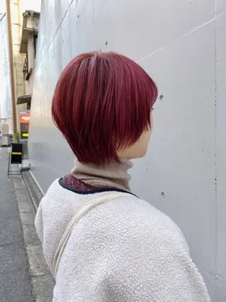 ショート カラー flamme Annaのヘアスタイル