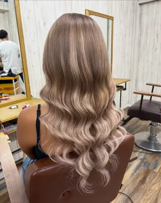 ロング カラー HAIR STUDIO ONE藤沢店【ヘアスタジオワン】所属・亀井 蘭乃のヘアスタイル