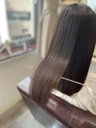 ロング Takahiro 髪質改善のヘアスタイル