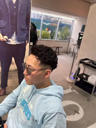 ショート パーマ メンズ 吉田 彩人のヘアスタイル