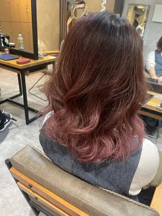 セミロング 大久保 佳奈のヘアスタイル