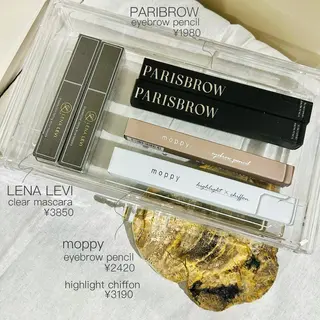 アイブロウ slowly eye&brow所属・【slowly】 RINAのマツエク・マツパデザイン