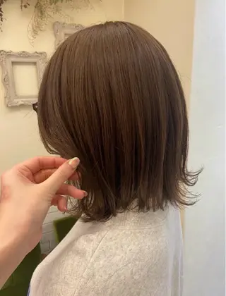 カラー 鈴木 愛梨のヘアスタイル