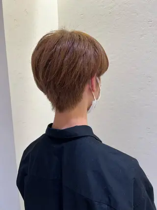 カラー 長谷 朋美のヘアスタイル