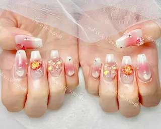 ネイル Salon de Minuit🦩のネイルデザイン