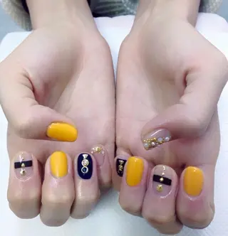 ネイル 遊津 美来のネイルデザイン