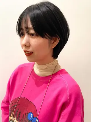 ショート カラー 田中 あやなのヘアスタイル
