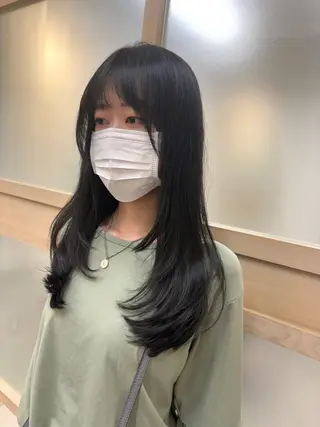 ロング カラー 艶髪韓国ヘア 💘小笠原涼華のヘアスタイル