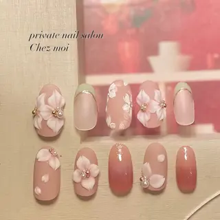 ネイル KOMINE TOMOKOのネイルデザイン