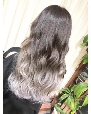 ロング カラー 💓シールエクステ ルミエールのヘアスタイル