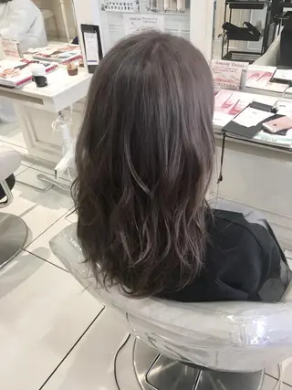 セミロング カラー 髪質改善/美髪矯正 マネージャー福永のヘアスタイル