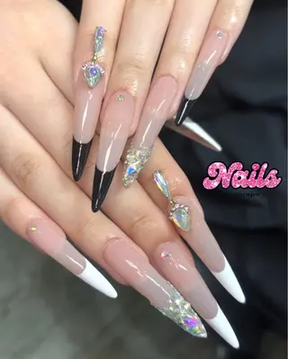 ネイル ギャルネイル🧸💖 narujesのネイルデザイン