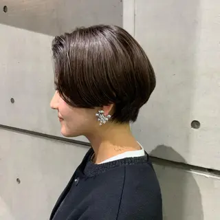ショート 大角  実希のヘアスタイル