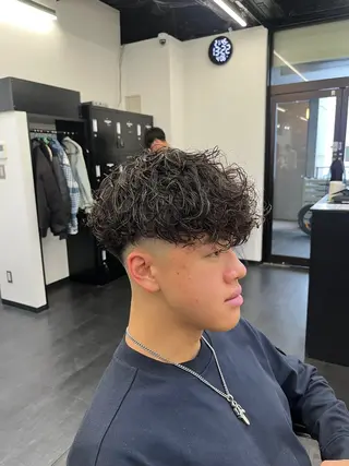 ミディアム パーマ メンズ メンズ特化🔥 齋藤 航のヘアスタイル