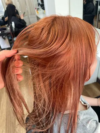 セミロング 笠原 由基のヘアスタイル