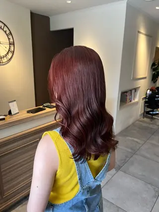 セミロング カラー 川越 輝梨奈のヘアスタイル