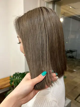 ミディアム siro所属・siro meru 透明感カラーのヘアスタイル