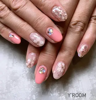 ネイル YUKA （ネイリスト）のネイルデザイン