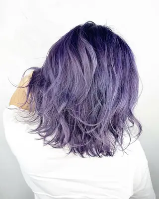 ミディアム カラー N° aria 三軒茶屋のヘアスタイル