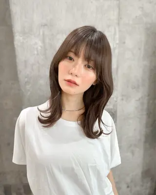 ミディアム ✨くびれヘア 透明感カラー✨のヘアスタイル