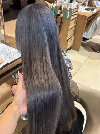 ロング カラー 田中 優衣のヘアスタイル