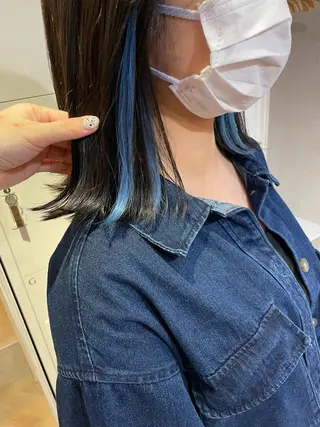 ミディアム カラー akane .のヘアスタイル