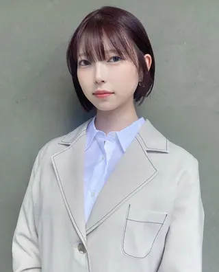 ショート Qin原宿店所属・葵 韓国オタク美容師 レイヤーカットのヘアスタイル