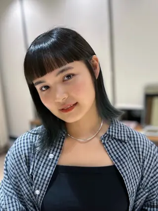 ショート カラー 髙木美緒🌿 レイヤー/アレンジのヘアスタイル