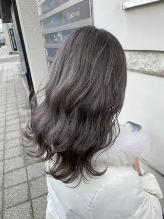 セミロング カラー 🫧髪質改善🫧 神田紗来のヘアスタイル