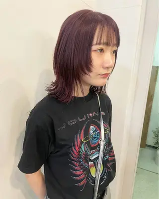 ミディアム カラー レイヤー　べージュ 白石研太のヘアスタイル