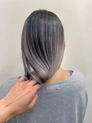 ロング カラー かわさき ともやのヘアスタイル