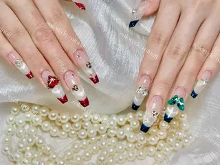ネイル Salon de Minuit🦩のネイルデザイン