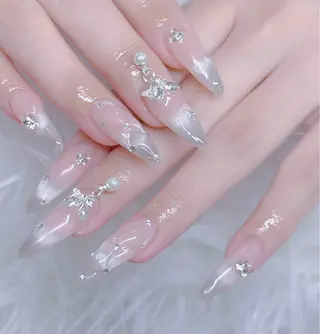 ネイル anh nail anne🤍のネイルデザイン