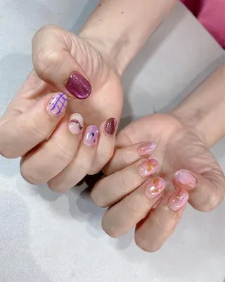 ネイル iiloo aromaworksのネイルデザイン