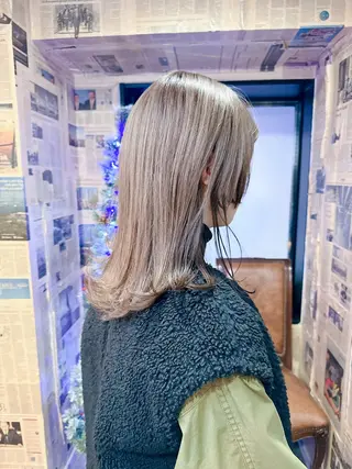 ミディアム カラー Chic シックのヘアスタイル