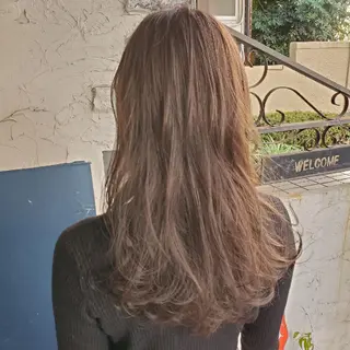 ロング カラー フリーランス所属・韓国ヘア レイヤー くびれヘアMATSUのヘアスタイル