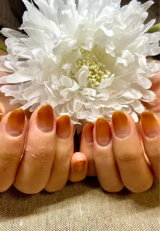 ネイル NailandEye Lucaの眉毛・アイブロウイメージ