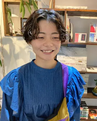 ショート 金田 夏野のヘアスタイル