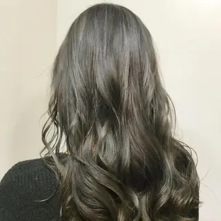 ロング カラー ✨ハイトーン✨透明感 ✨生神　優季のヘアスタイル