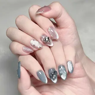ネイル Lyn TA Nailのネイルデザイン
