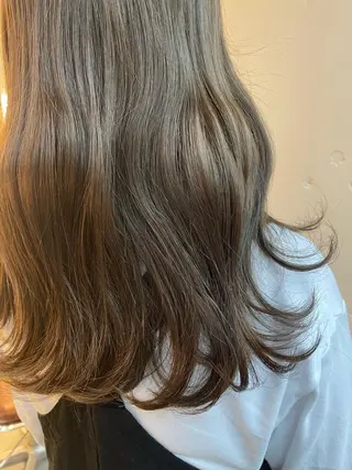 セミロング chic  有山 美瑠のヘアスタイル